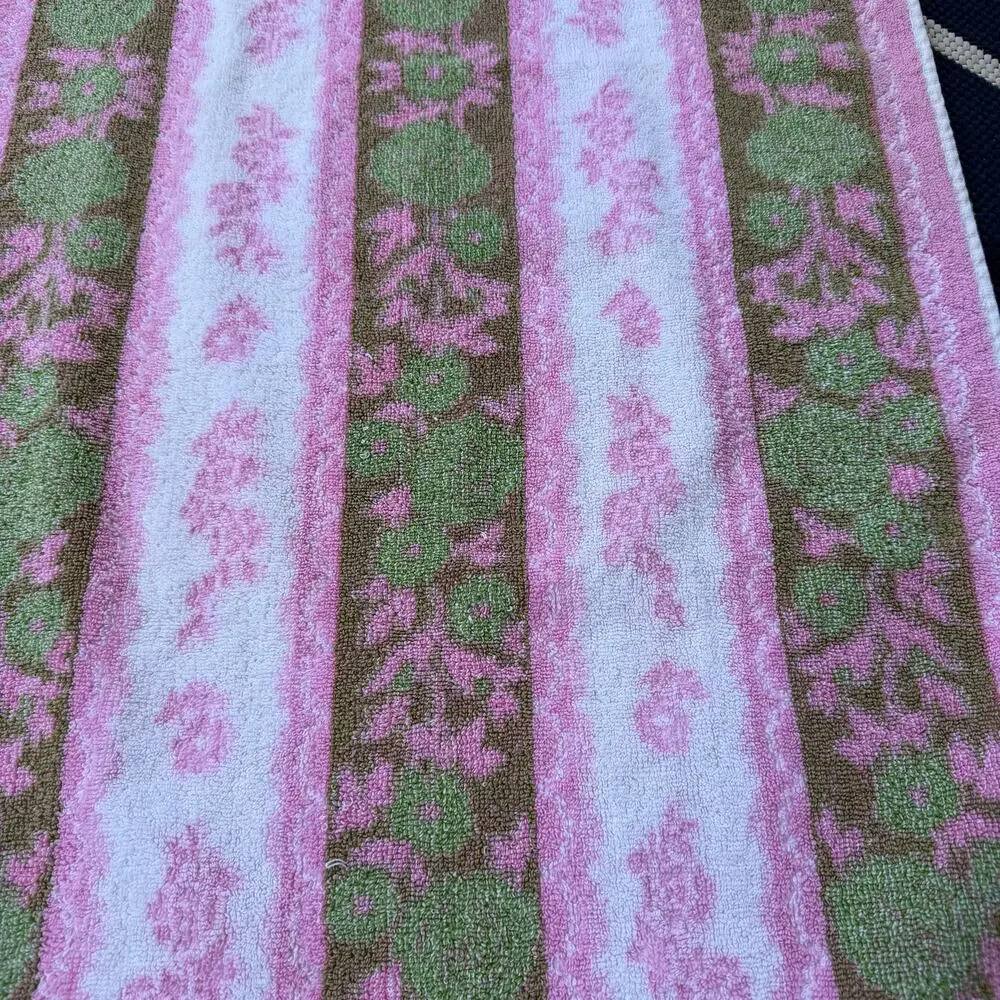Vintage Cannon Monticello Bath Towel Floral Pink & Green Roses w/ Fringe Cottage